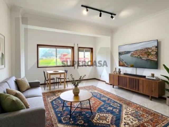 Apartamento T2 com Garagem e Arrumos, Elevador, CABEÇA SANTA, PENAFIEL