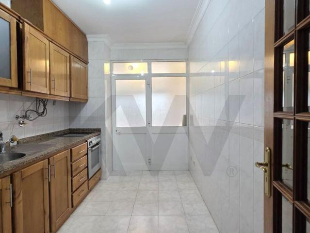 Apartamento T2 com Garagem e Elevador, CABEÇA SANTA, PENAFIEL