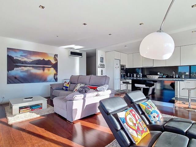 Apartamento T2 com garagem, em Árvore