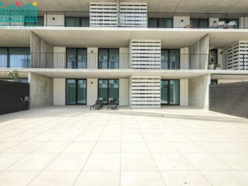 Apartamento T2 com Garagem Fechada na Praia da Barra