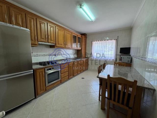 Apartamento T2 com garagem fechada em Fajões