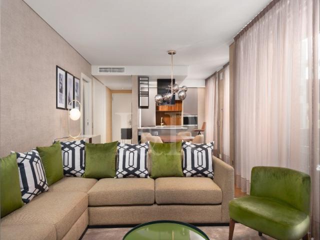 Apartamento T2 com garagem junto à Av. da Liberdade