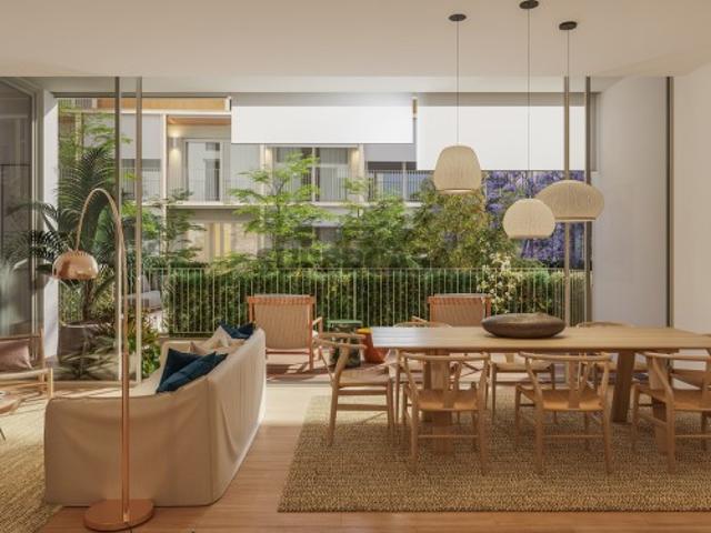 Apartamento T2, com garagem, junto ao Saldanha, Lisboa