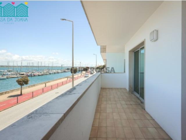 Apartamento T2 com Garagem na Costa Nova
