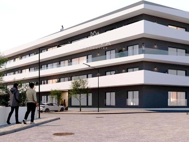 Apartamento T2 com garagem no Edifício Quarteira City, no ce. 89m² Quarteira
