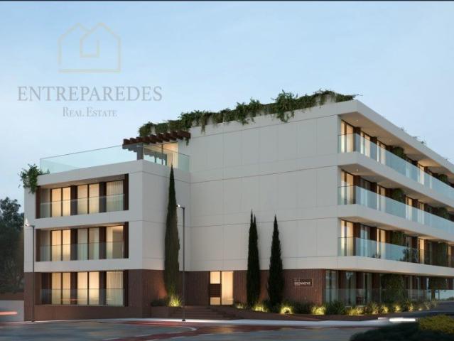 Apartamento T2 com garagem para comprar no centro de Espinho. 105m² Espinho