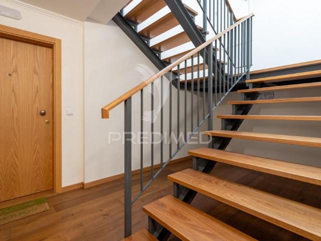 Apartamento t2 com grande terraço|na junqueira, alcântara