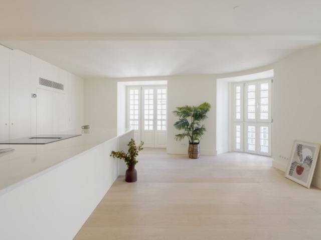 Apartamento T2 com dois lugares de estacionamento na Avenida da Liberdade, Lisboa
