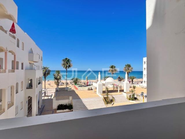 Apartamento T2 com Deslumbrante Vista Mar 88m² Quarteira