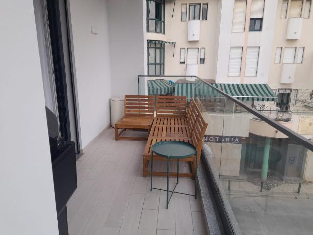 Apartamento T2 com duas varandas, centro, Faro, Algarve