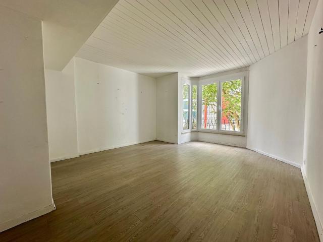 Apartamento T2 com elevador na Avenida de Biarritz, Monte Estoril