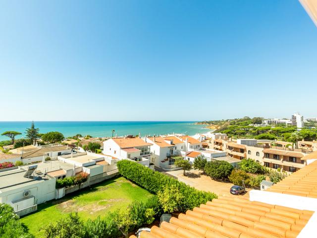 Apartamento T2 com estacionamento, em Albufeira, Algarve