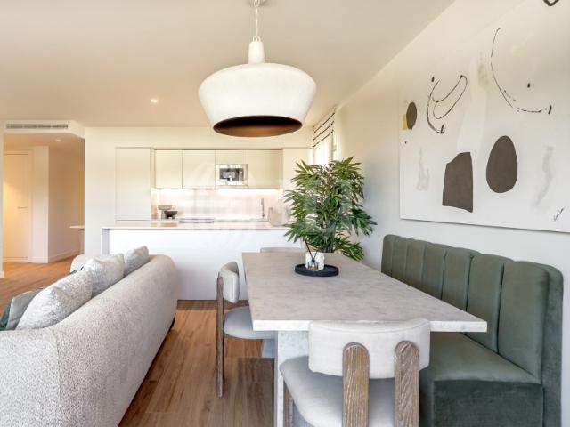 Apartamento T2 com estacionamento, em Telheiras, Lisboa