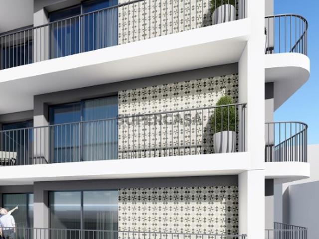 Apartamento T2 com excelentes acabamentos a 2min a pé da praia
