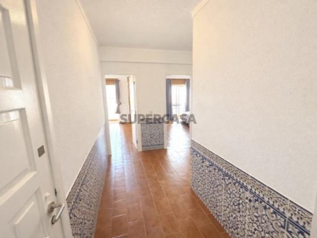 Apartamento T2 com Excelentes Áreas em Monte Gordo a 400 metros da praia