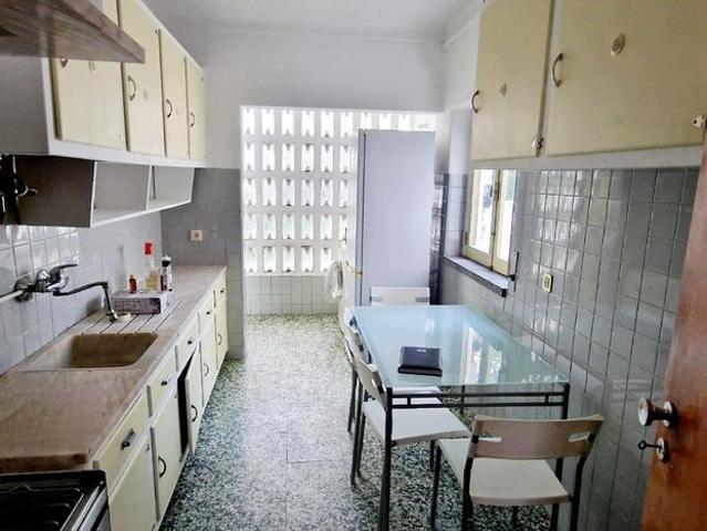 Apartamento T2 com jardim para arrendamento em Porto Salvo, Oeiras