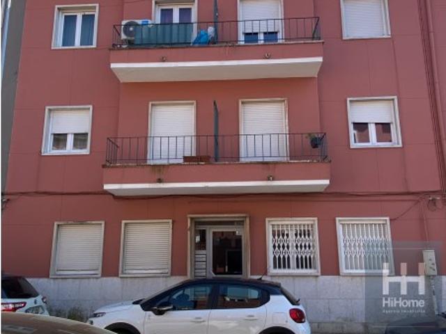 Apartamento T2 com Logradouro em Venda Nova Falagueira Amadora