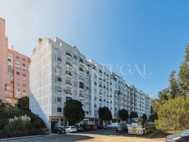 Apartamento T2 com Lareira e Varanda | Fitares, Rinchoa
