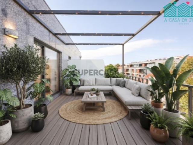 Apartamento T2 com Lugar de Garagem no Bairro do Liceu