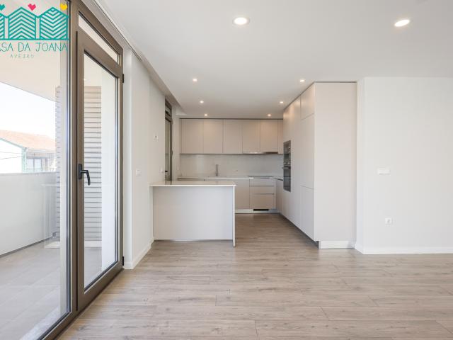 Apartamento T2 com Lugares de Garagem em Ílhavo