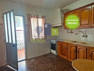 Praça Sacadura Cabral, Moura e Santo Amador, Moura, Distrito de Beja