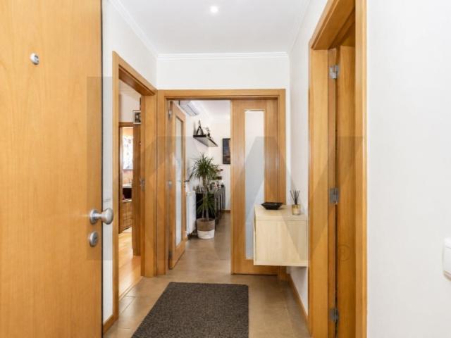 Apartamento T2 com sótão, garagem box e domótica Abóboda, S. Domingos de Rana