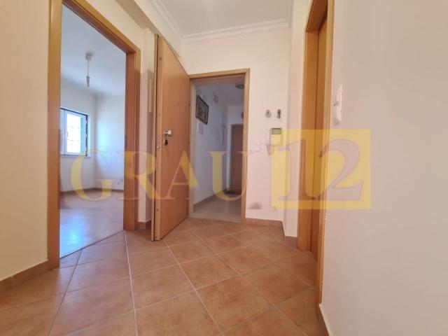 Apartamento T2 com Sótão de 69m² no Centro de Marinhais