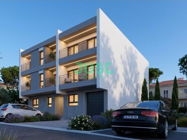 Apartamento T2 com suíte com closet, terraço e 2 vagas de garagem em Pinhal General Fernão Ferro