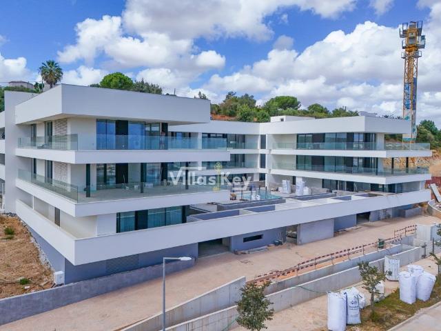Apartamento T2 com pátio privativo de 96 m², Lagos, Algarve 107m² São gonçalo de lagos
