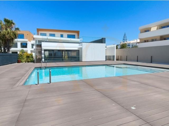 Apartamento T2 com pátios,piscina e garagem em Cabanas de T. 0m² Cabanas de tavira