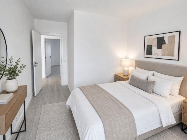 Apartamento T2 com parqueamenti e terraço. Vistas de mar