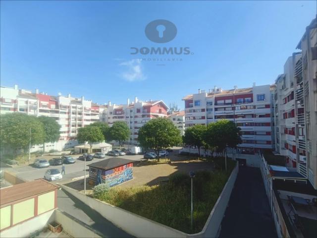 Apartamento T2 com Parqueamento na Cavaleira