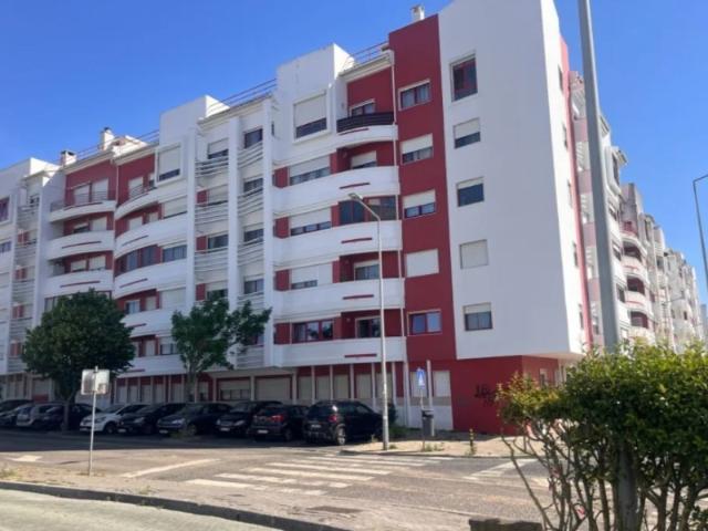 Apartamento T2 com Parqueamento na Cavaleira | 100 m² Algueirão Mem Martins
