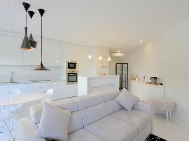 Apartamento T2 com parqueamento, Costa da Caparica