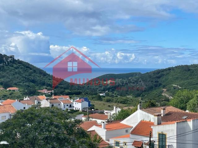 Apartamento T2 com Parqueamento Santana Sesimbra