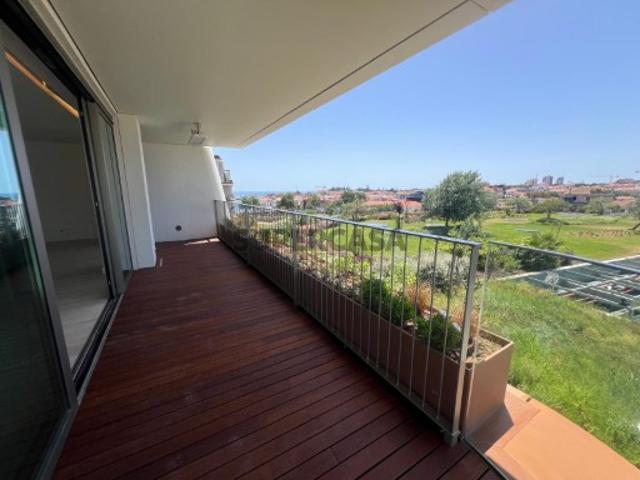 Apartamento T2 com piscina, Cascais