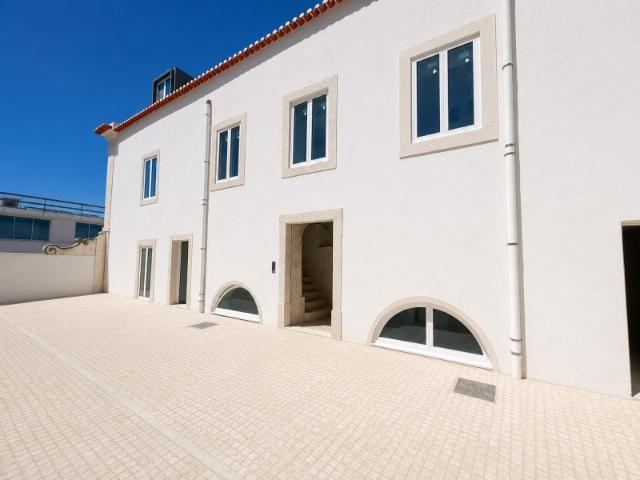 Apartamento T2 com Piscina e Jardim Condomínio Privado