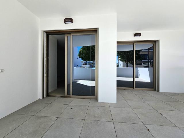 Apartamento T2 com piscina e terraços perto da praia Cabanas de Tavira
