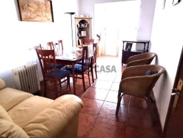 Apartamento T2 com quintal no Laranjeiro