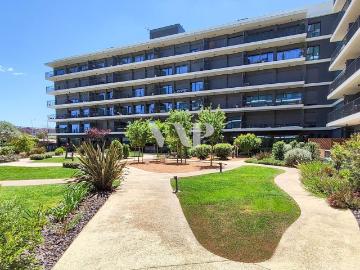 Apartamento T2 com Rooftop Privado e Vista para a Ria Formos. 200m² Faro Sé e São Pedro