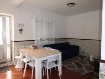 Apartamento T2 com terraço