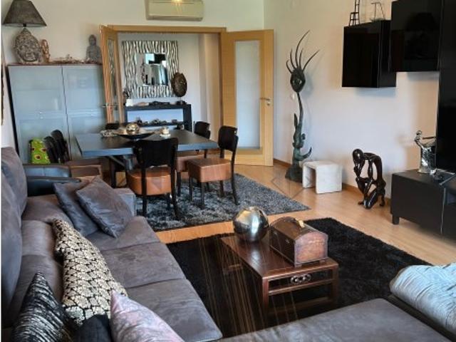 Apartamento T2 com Terraço, Vista Rio e Garagem em Box, para Venda, nos Terraços da Ponte, em Prior Velho, Lisboa