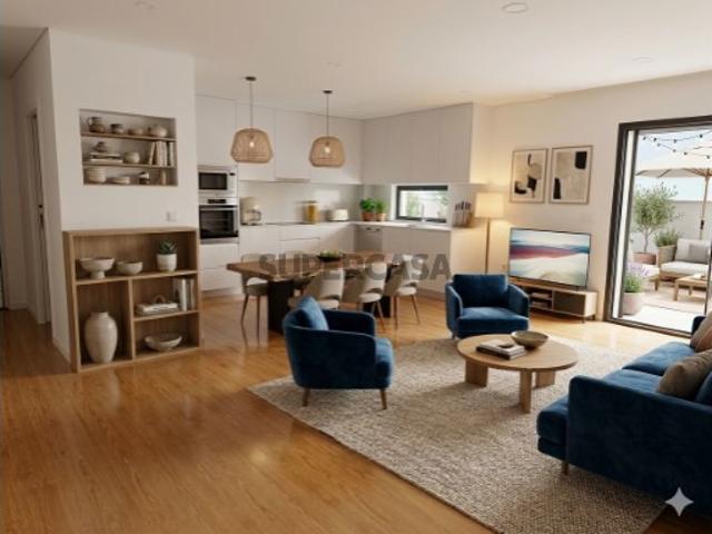 Apartamento T2 com terraço Centro de Esgueira