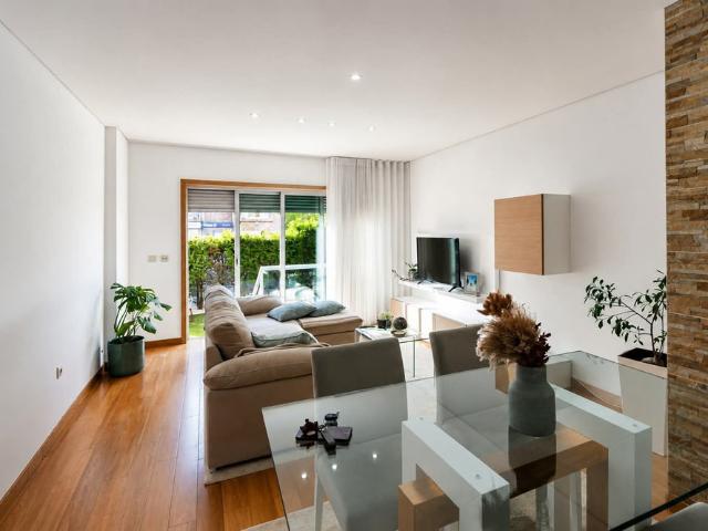Apartamento T2 com terraço com 60 m2 Azurara
