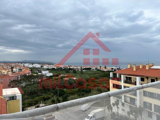 Penthouse T2 com Terraço e Piscina Luxo e Domótica Ericeira