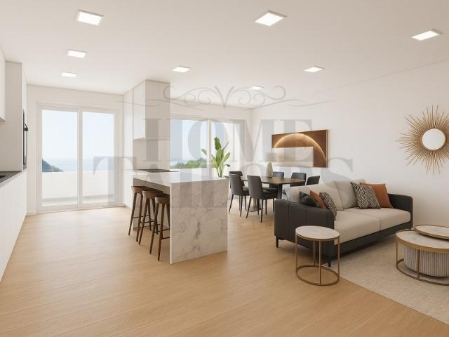 Apartamento T2 com Terraço de 103 m² Oportunidade Única em Sesimbra!