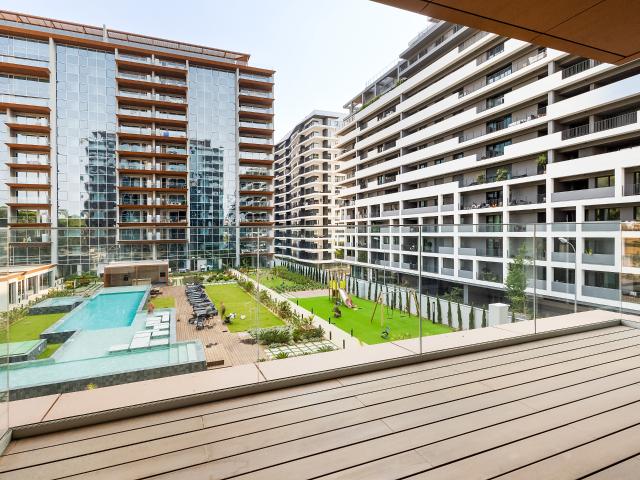 Apartamento T2 com terraço e garagem entre Monsanto e Miraflores