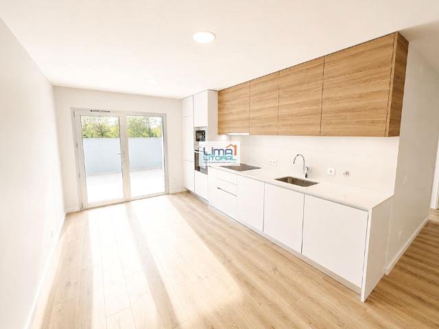 Apartamento T2 com terraço e garagem privativa