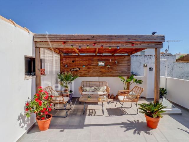 Apartamento T2 com Terraço e Vista Mar no Centro de Estoi 89m² Conceição e Estói