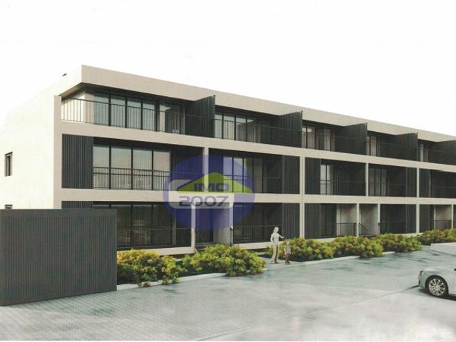 Apartamento T2 com terraço em Argoncilhe